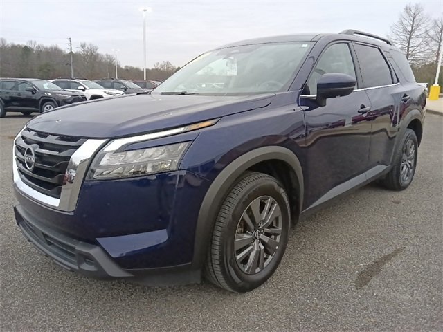 Used 2024 Nissan Pathfinder SV image 7