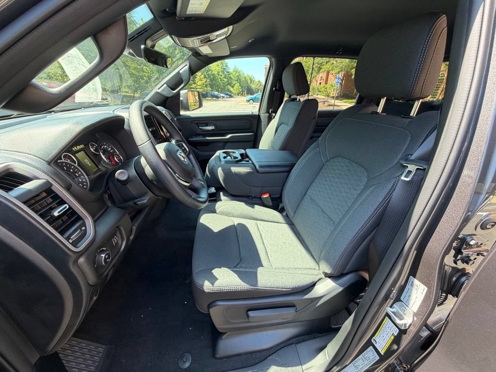 New 2026 RAM 1500 Express AWD/4WD image 15