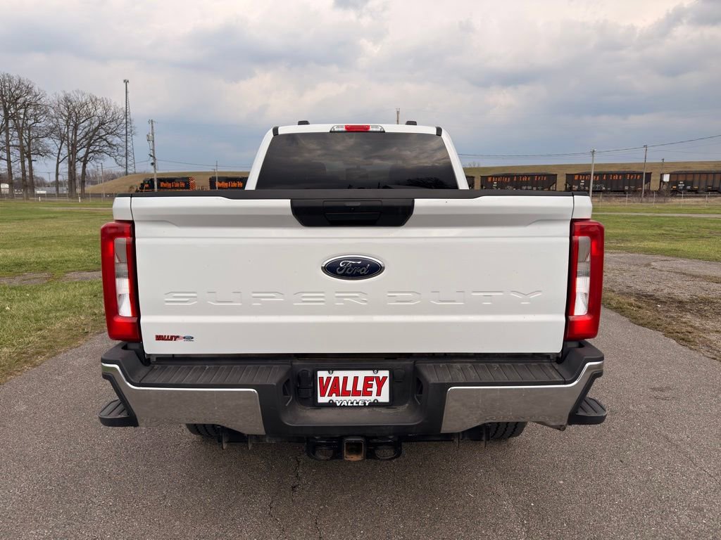 Used 2025 Ford F350 XLT image 9