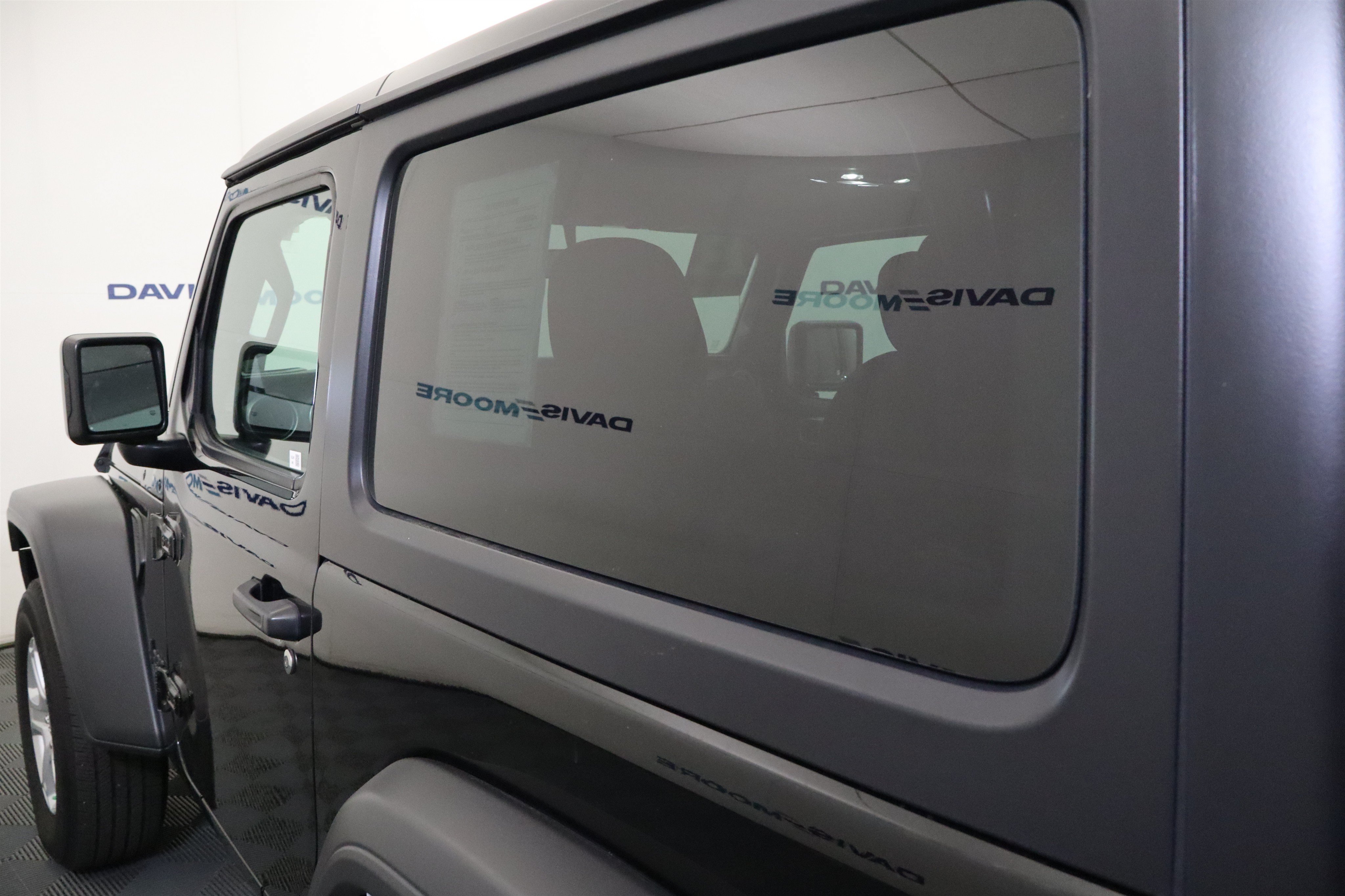Used 2023 Jeep Wrangler Sport AWD/4WD image 11