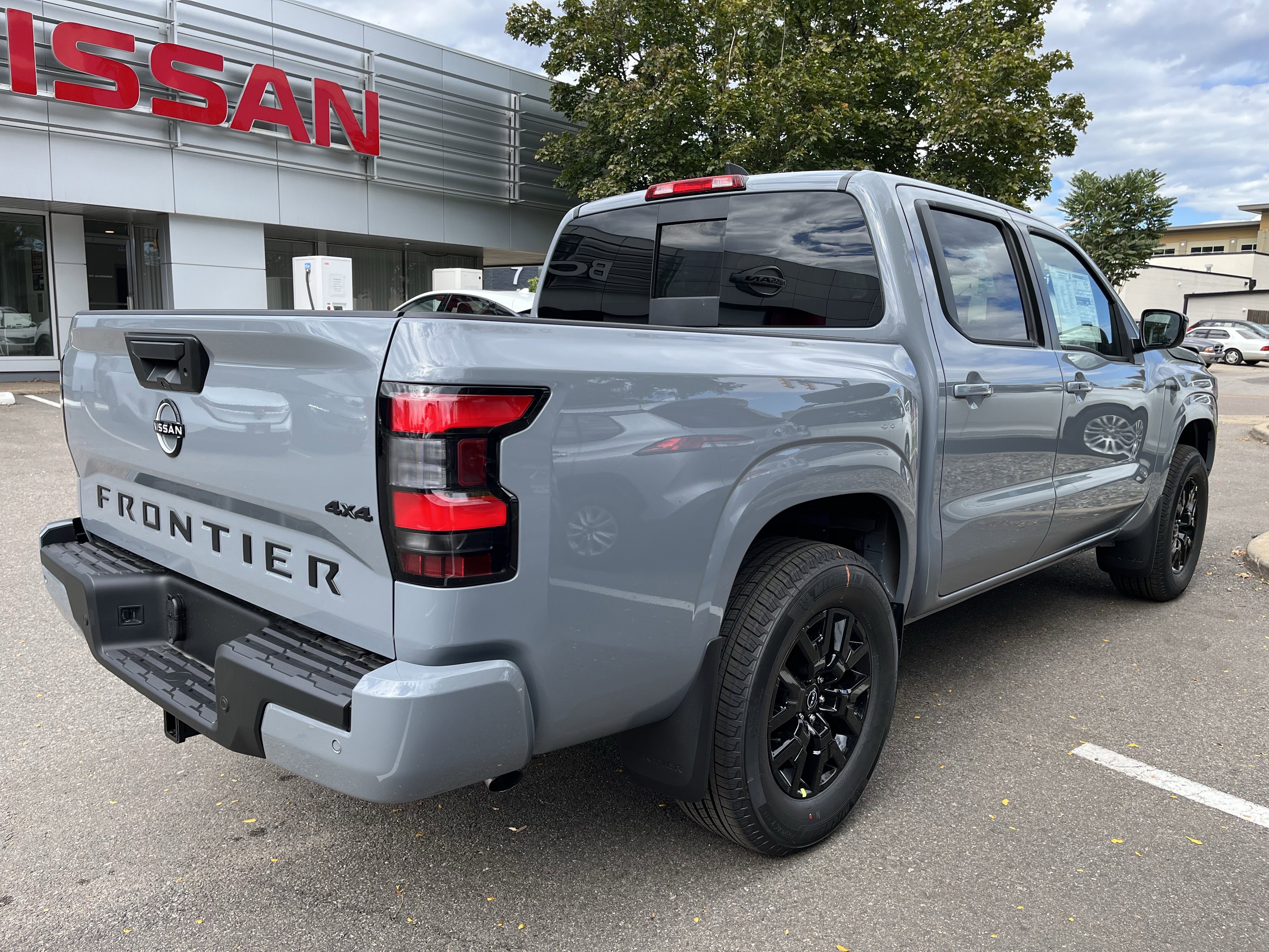 New 2026 Nissan Frontier SV w/ SV Convenience Package image 9