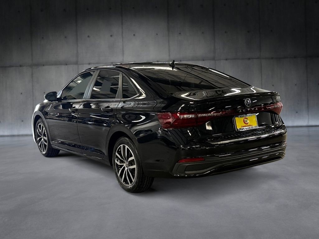 New 2026 Volkswagen Jetta SE FWD image 3