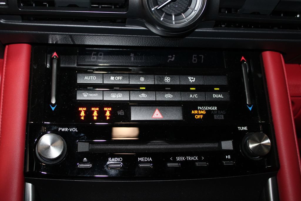 Used 2024 Lexus IS 500 RWD image 30
