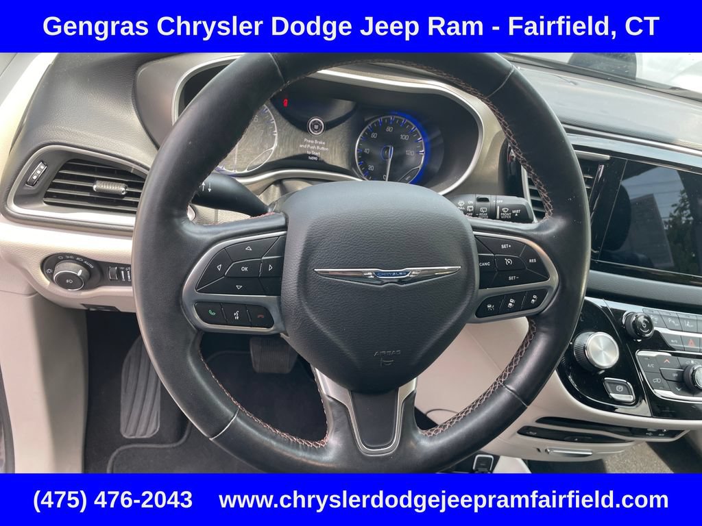 Used 2020 Chrysler Pacifica Touring-L Plus FWD image 56