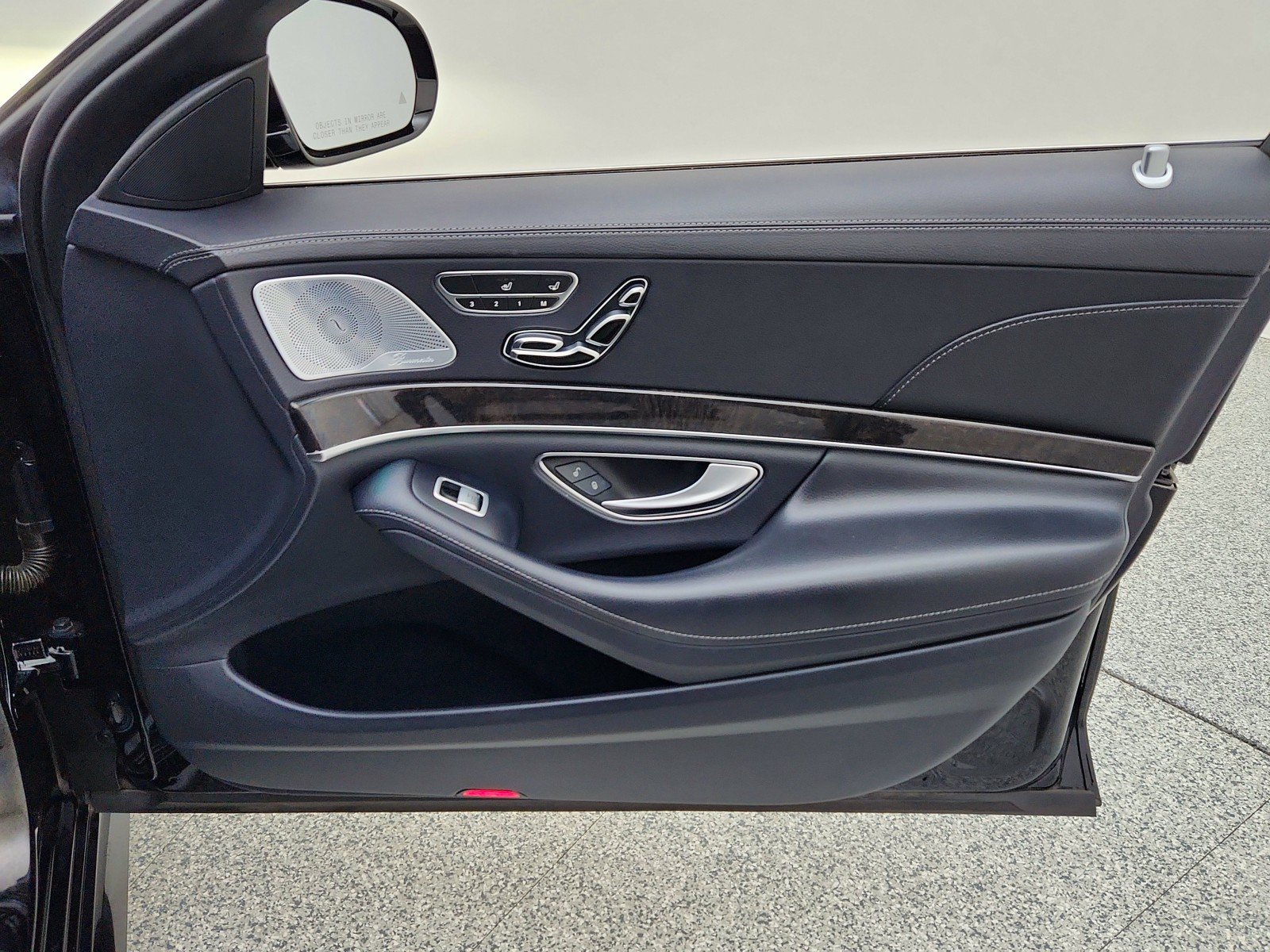 Used 2018 Mercedes-Benz S 450 Sedan image 32