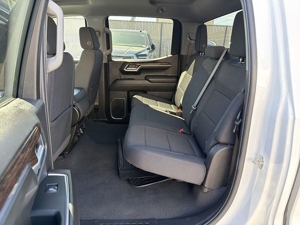 Used 2024 GMC Sierra 1500 SLE AWD/4WD image 24