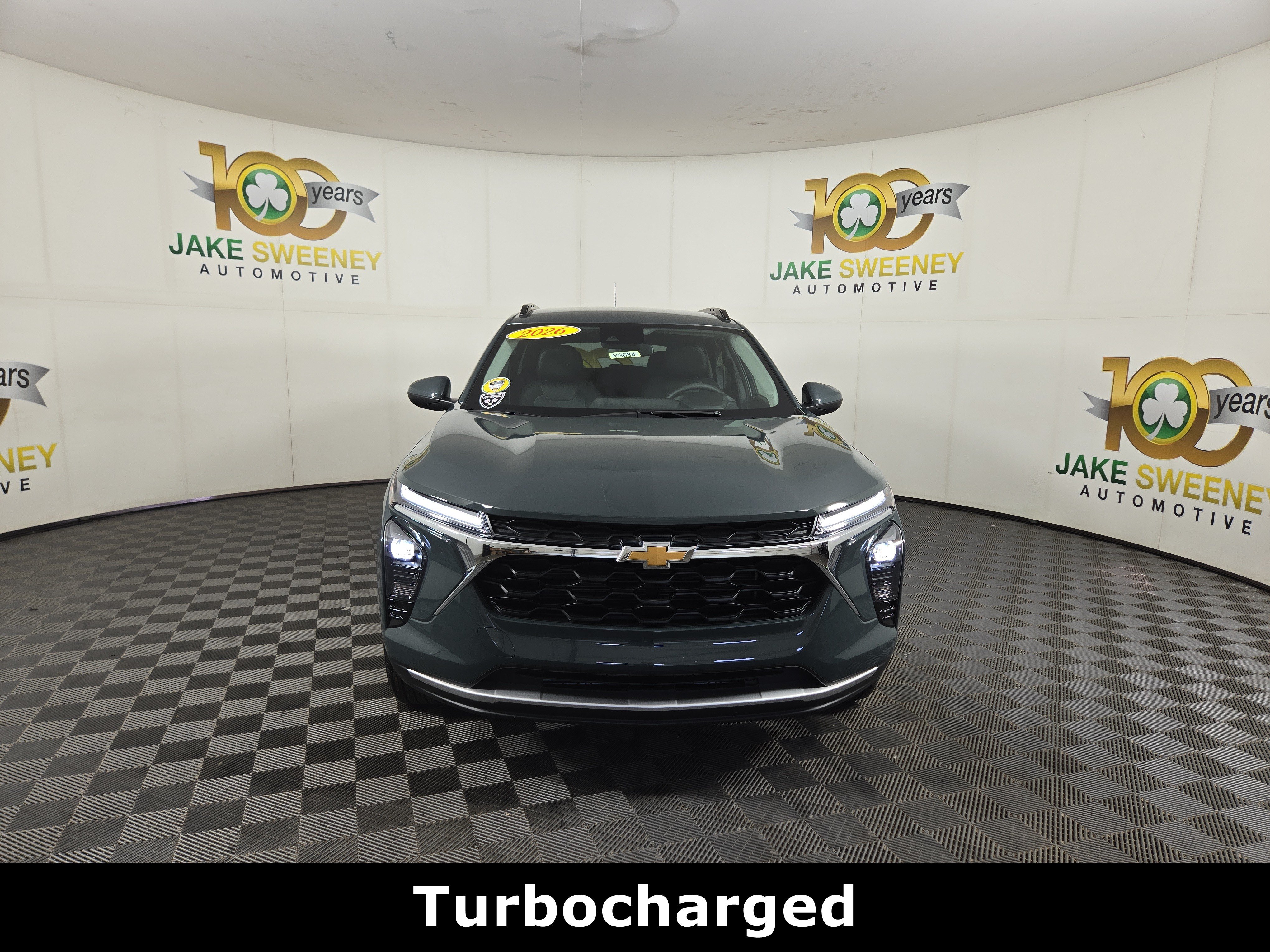 Used 2026 Chevrolet Trax LT FWD image 2