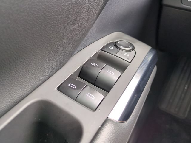 Used 2025 Chevrolet Traverse LT FWD image 29