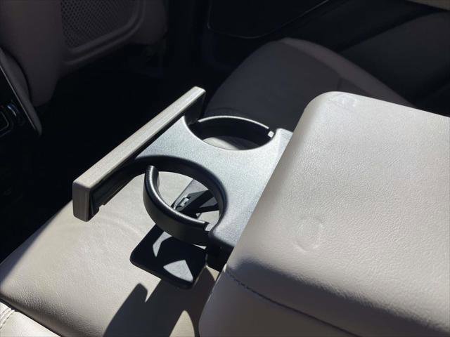 Used 2022 Lincoln Aviator Reserve w/ Elements Package Plus image 12