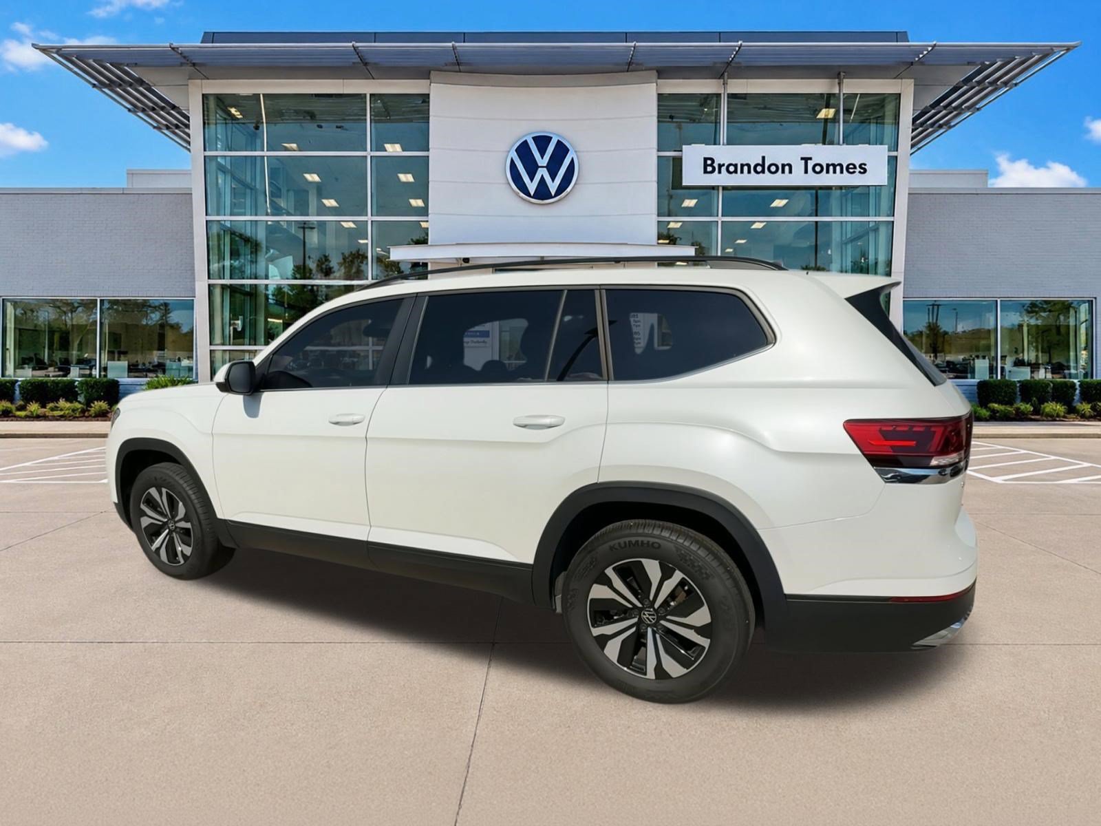 Used 2026 Volkswagen Atlas SE FWD image 6