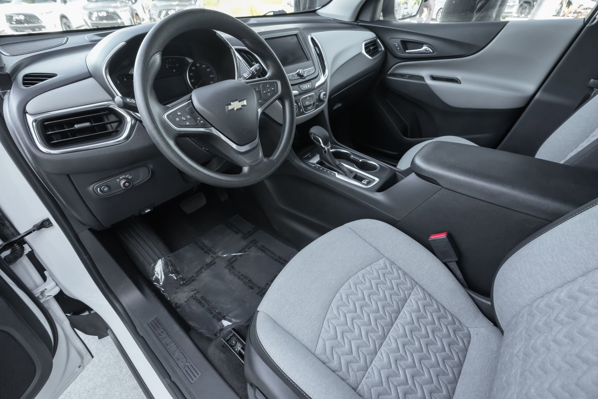 Used 2023 Chevrolet Equinox LS w/ LS Convenience Package image 7