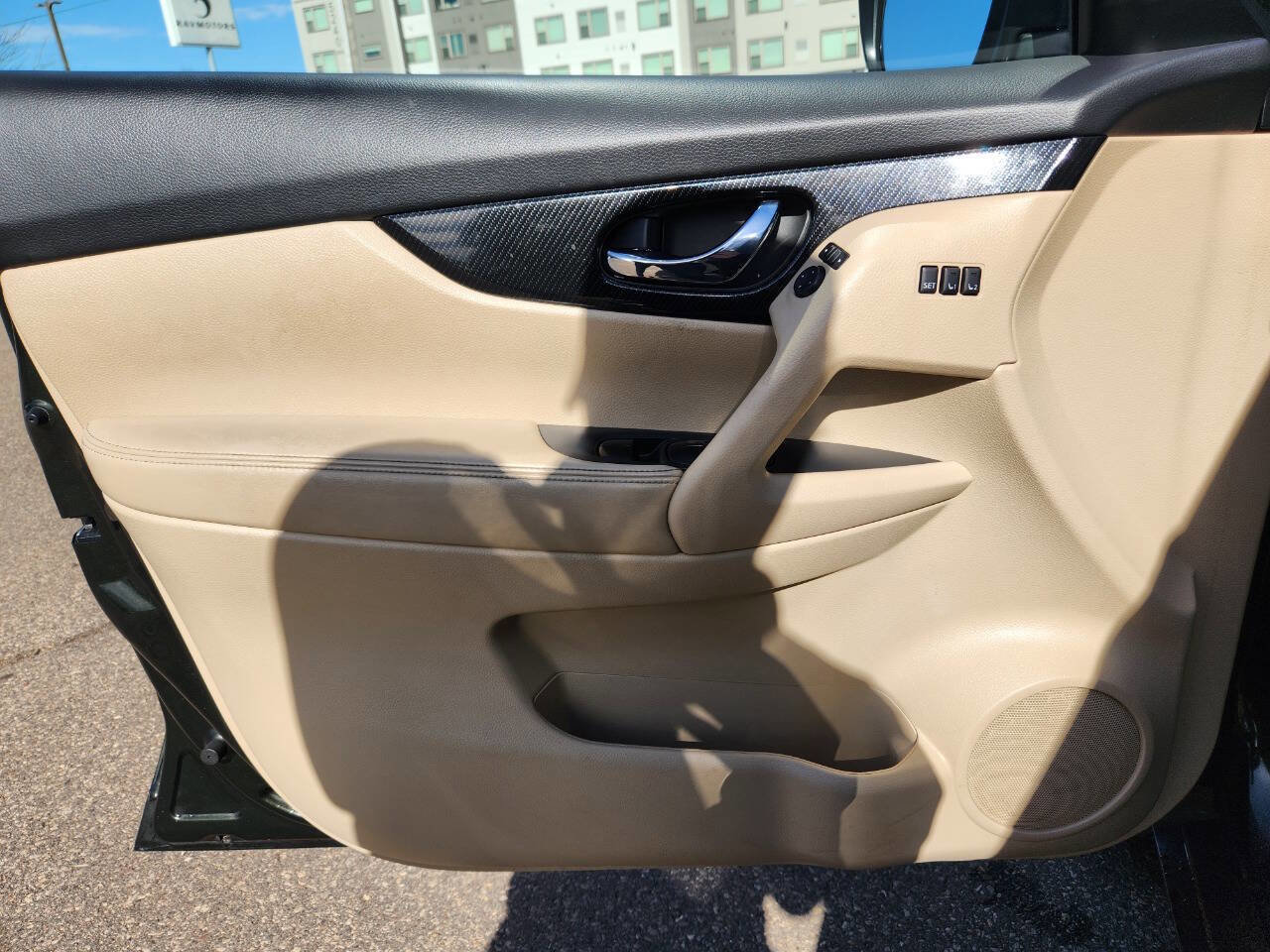 Used 2020 Nissan Rogue SL AWD/4WD image 19