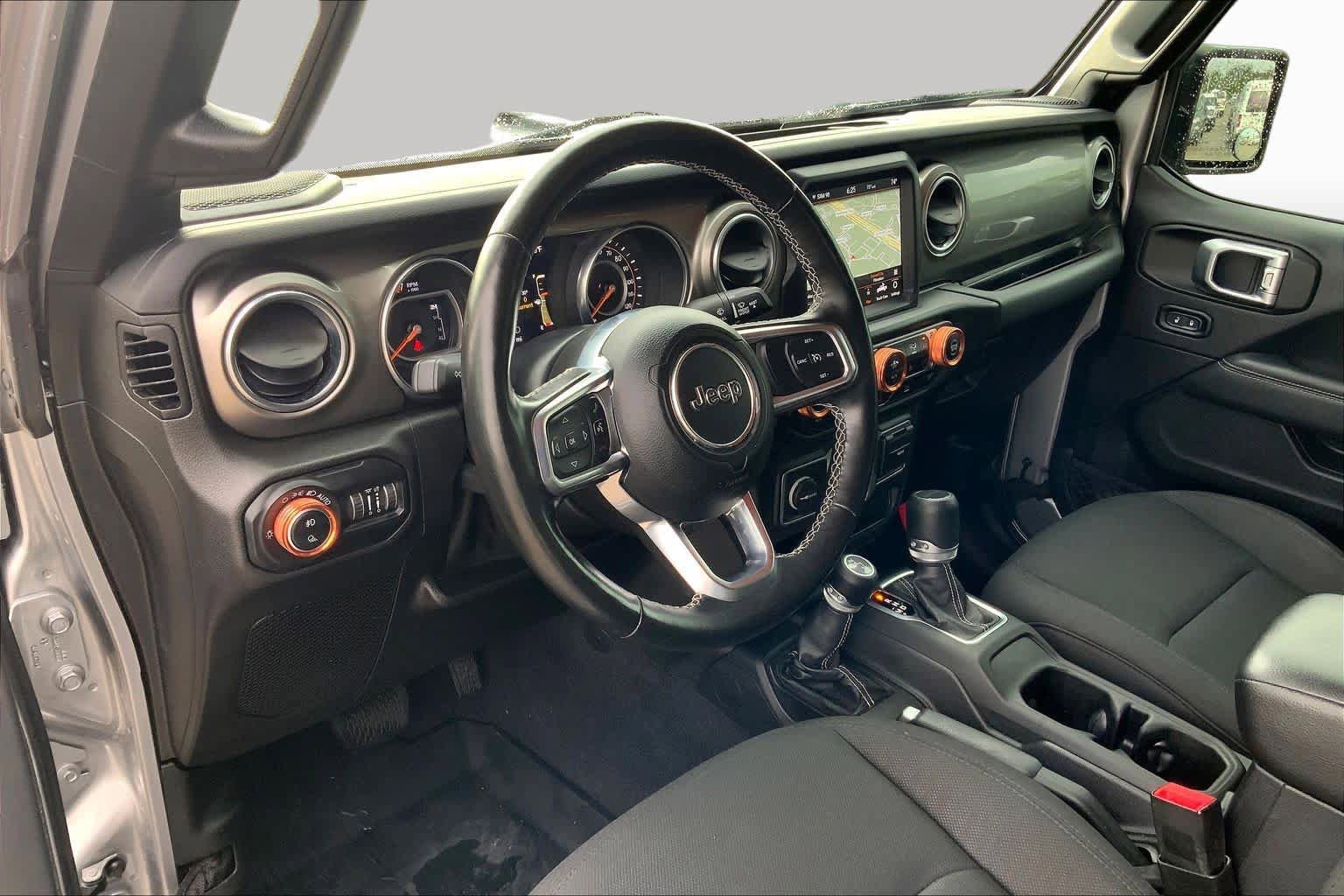 Used 2020 Jeep Gladiator Overland AWD/4WD image 18