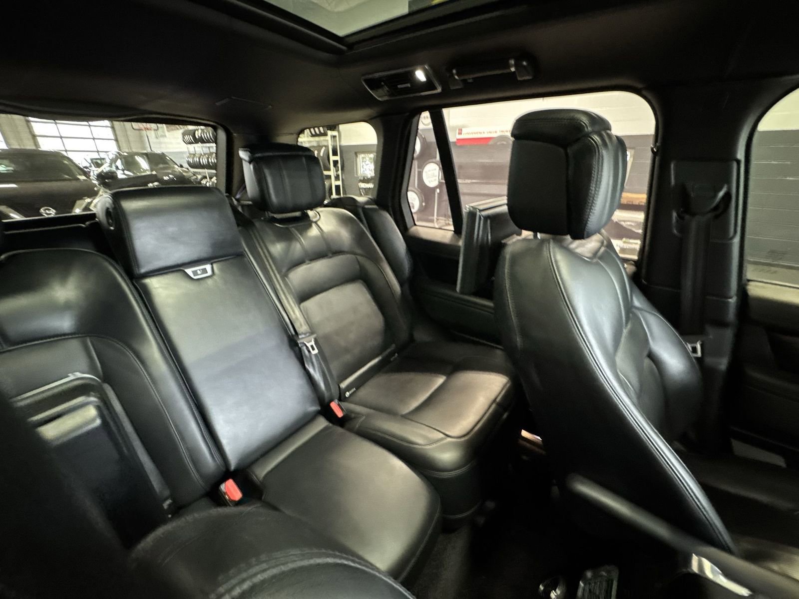 Used 2019 Land Rover Range Rover Autobiography AWD/4WD image 6