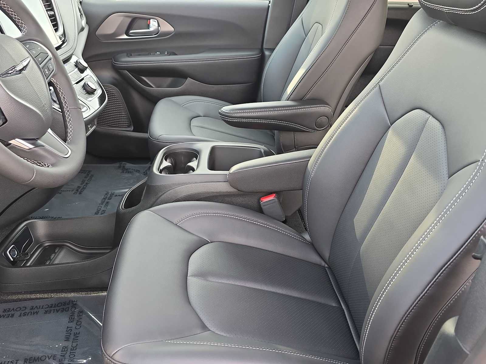 New 2026 Chrysler Pacifica Select FWD image 15