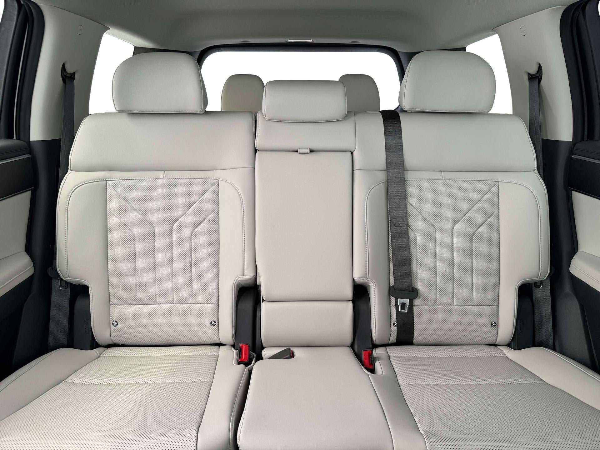New 2026 Hyundai Santa Fe SEL AWD/4WD image 16