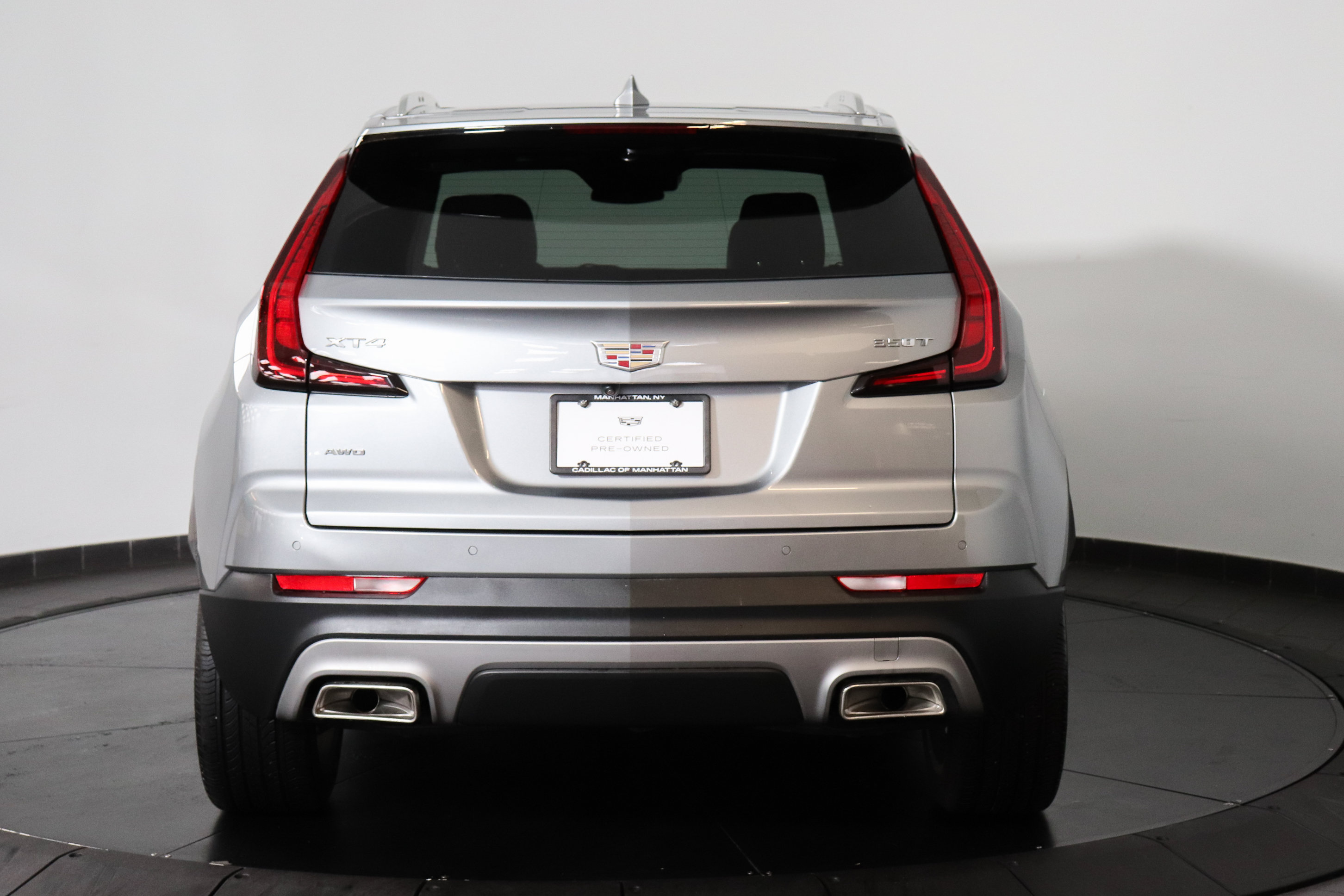 Used 2023 Cadillac XT4 Premium Luxury AWD/4WD image 5