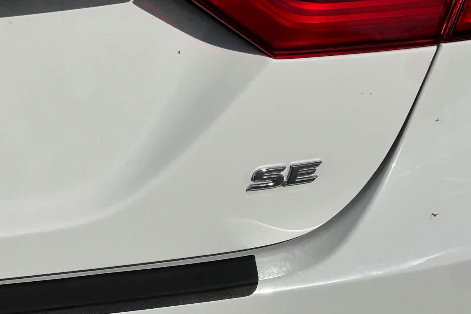 Used 2021 Toyota Camry SE FWD image 24