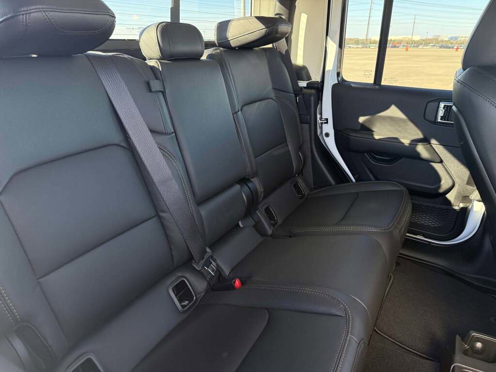 New 2026 Jeep Gladiator Sport image 27