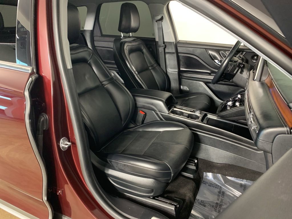 Used 2021 Lincoln Corsair Reserve w/ Equipment Group 201A FWD image 39