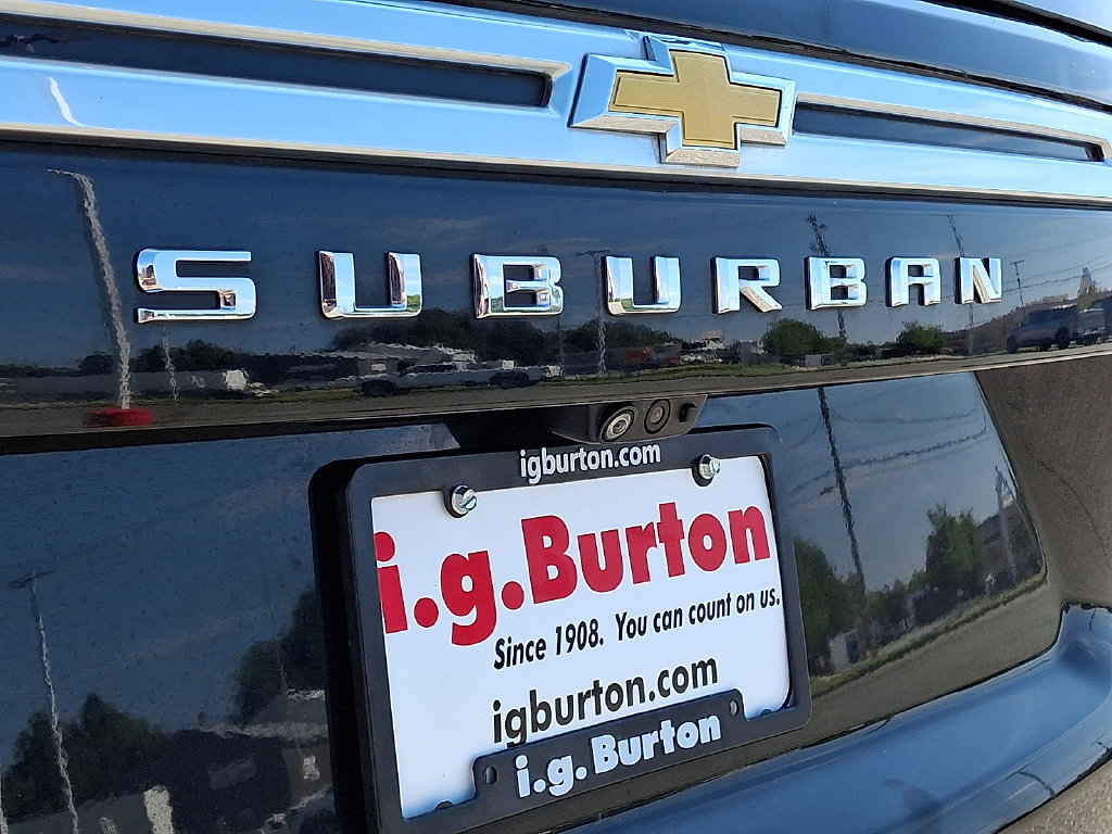 Certified 2022 Chevrolet Suburban High Country AWD/4WD image 36