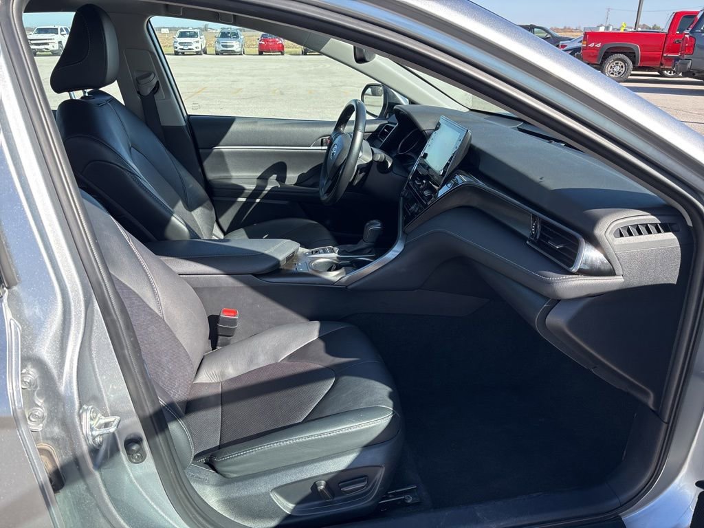 Used 2023 Toyota Camry XSE image 16