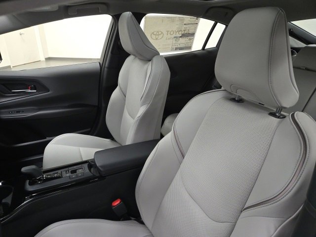 New 2026 Toyota Prius XLE image 17