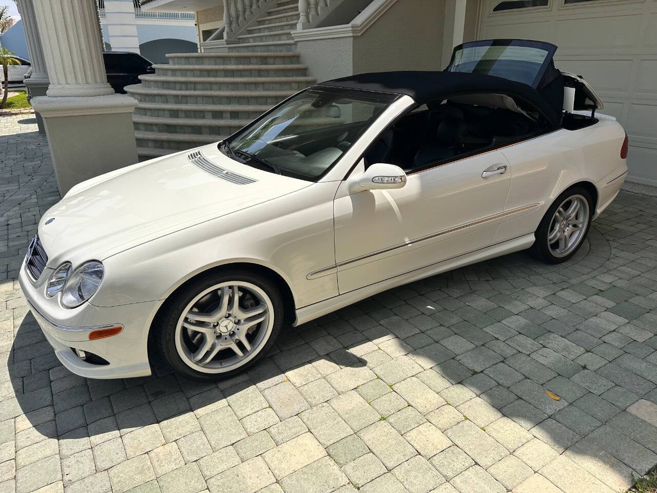 Used 2009 Mercedes-Benz CLK 550 Cabriolet image 58