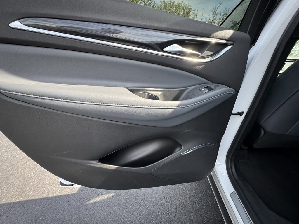 Used 2024 Buick Enclave Premium image 36