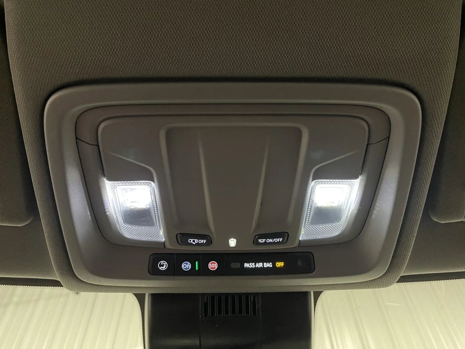 Used 2024 GMC Sierra 1500 Elevation image 34