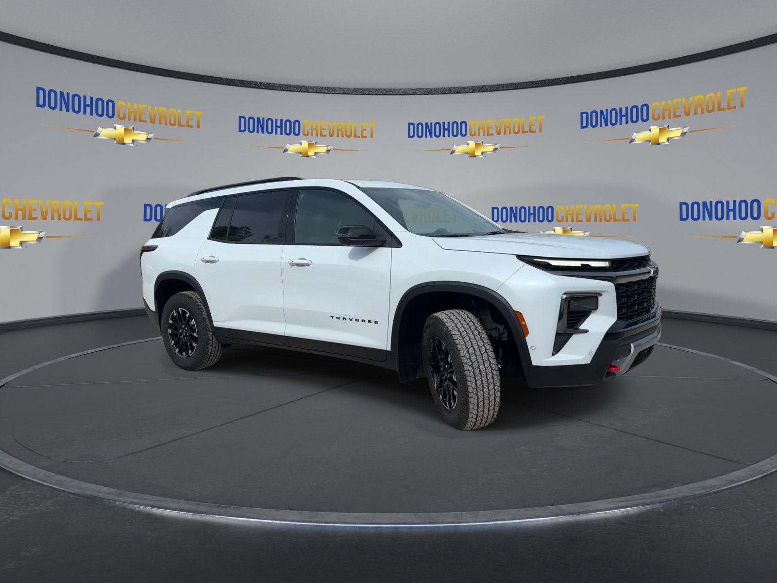 New 2026 Chevrolet Traverse Z71 w/ Enhanced Driving Package image 5