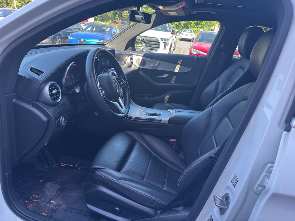 Used 2023 Mercedes-Benz GLC 300 4MATIC Coupe image 28