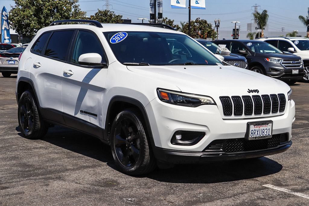 Used 2020 Jeep Cherokee Latitude Plus FWD image 3