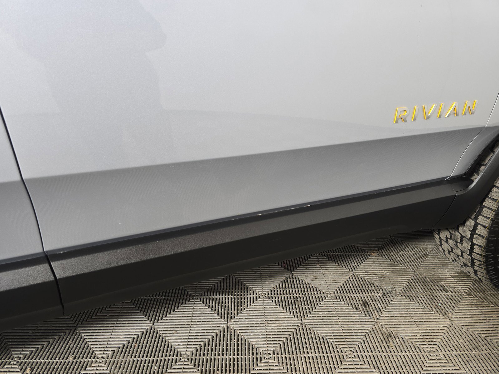 Used 2023 Rivian R1T Launch Edition image 33