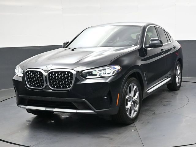 Used 2023 BMW X4 xDrive30i w/ Premium Package image 10