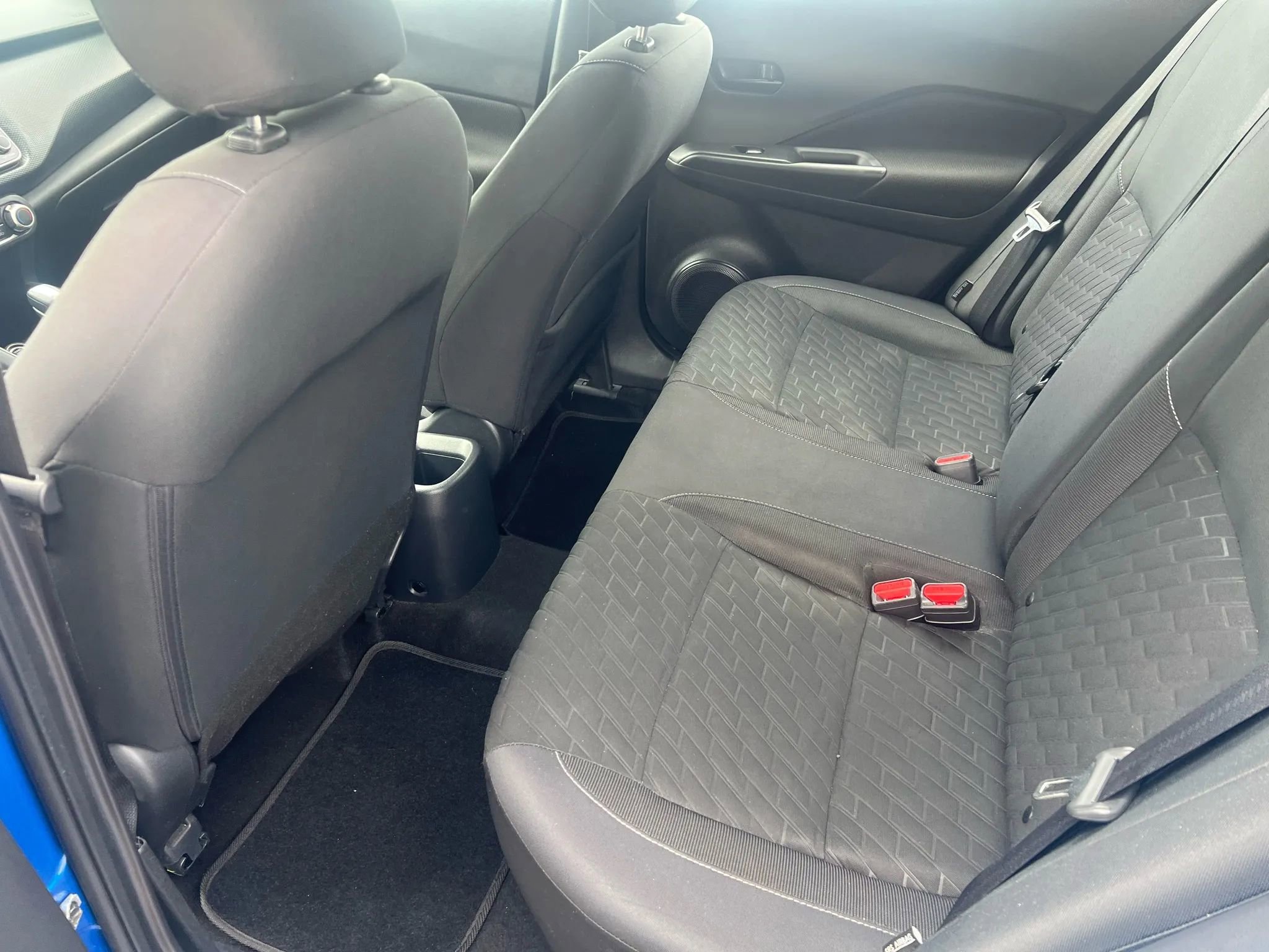 Used 2021 Nissan Kicks S image 14