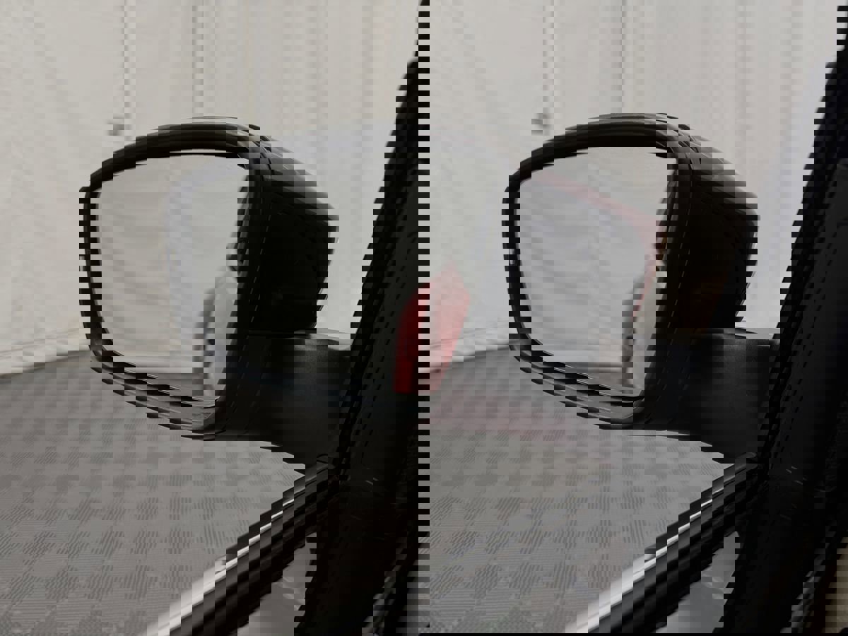 Used 2013 Volkswagen Beetle 2.0T image 17