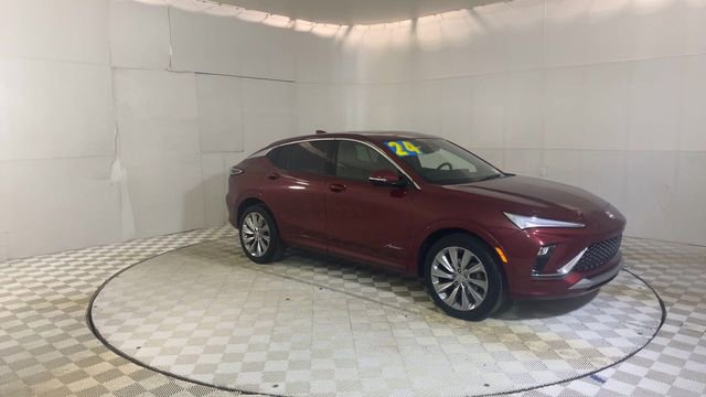Used 2024 Buick Envista Avenir image 2