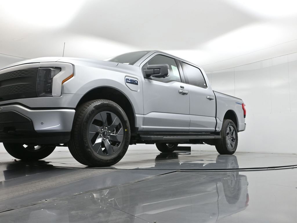 New 2025 Ford F150 Lightning Flash AWD/4WD image 43