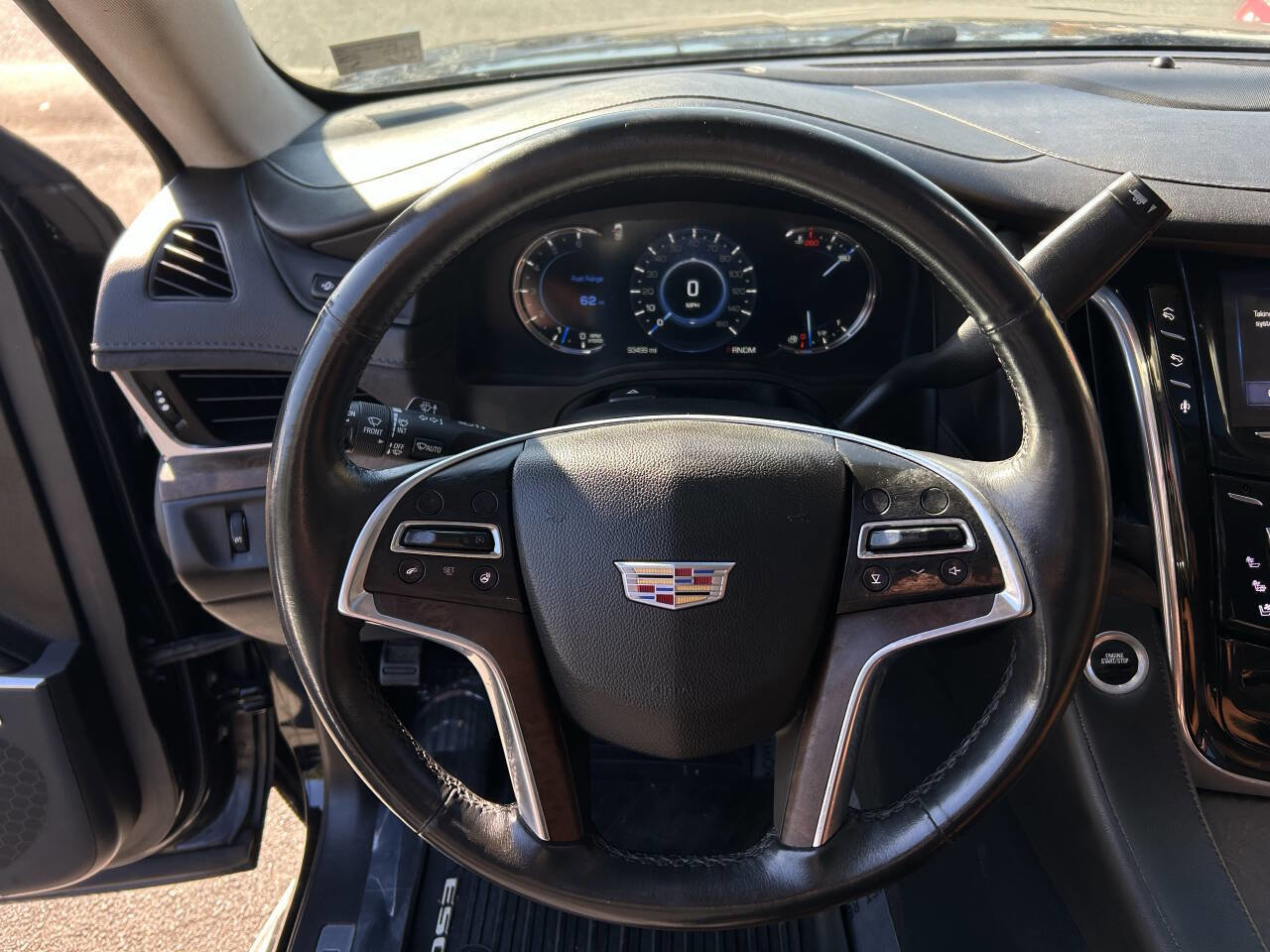 Used 2016 Cadillac Escalade Luxury image 10