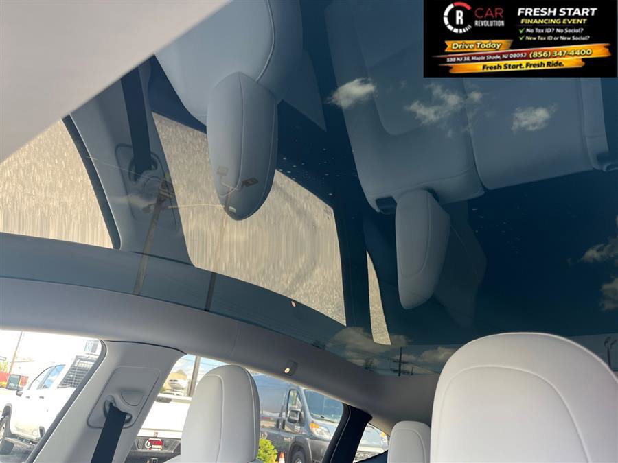 Used 2021 Tesla Model Y Performance image 13