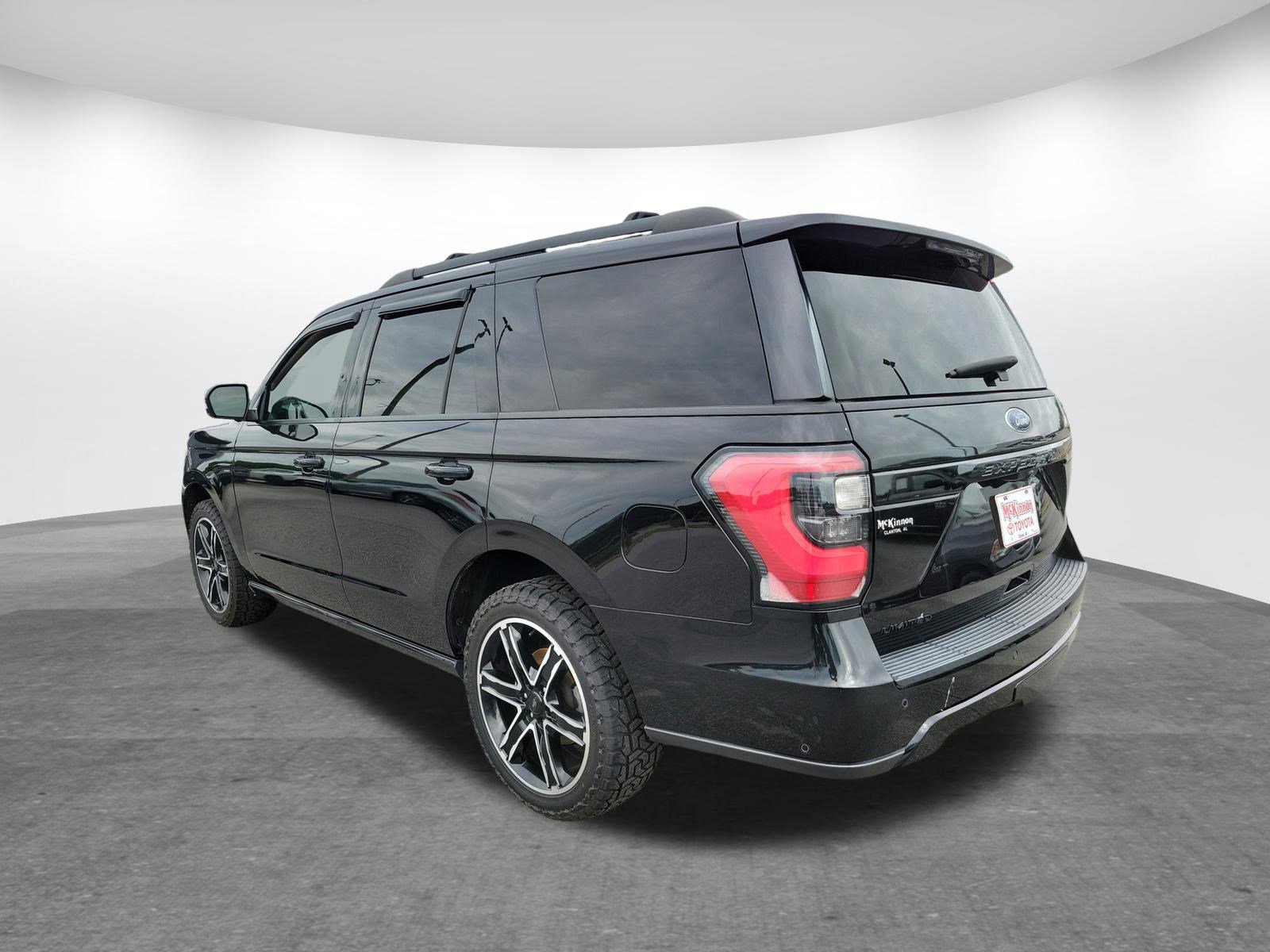 Used 2019 Ford Expedition Limited w/ Equipment Group 303A RWD image 7