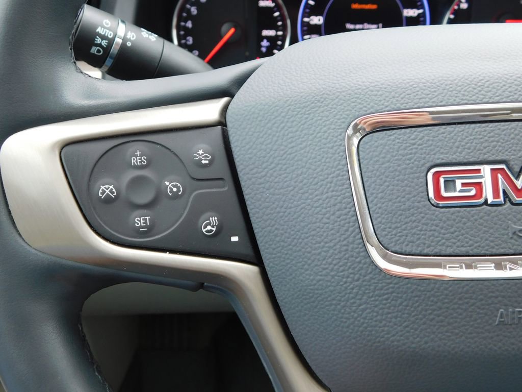 Used 2023 GMC Acadia Denali w/ Denali Technology Package AWD/4WD image 37