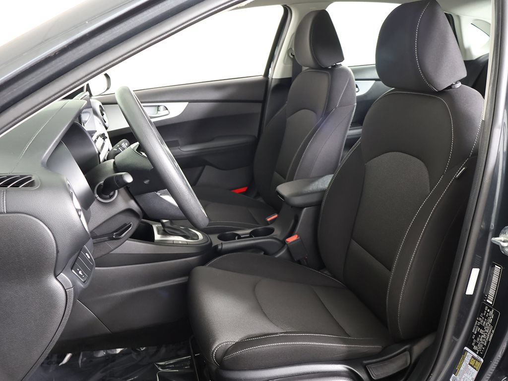 Used 2023 Kia Forte LXS FWD image 28