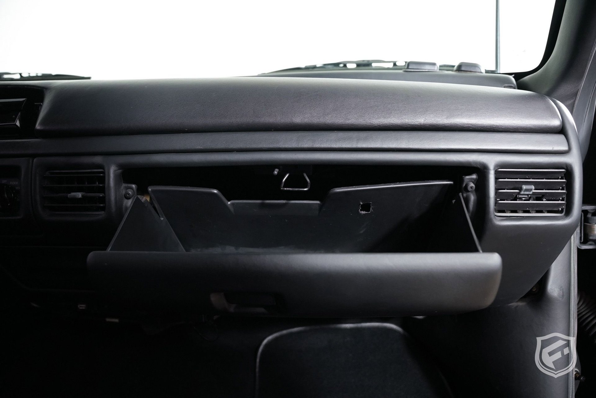 Used 1996 Ford Bronco Eddie Bauer image 33