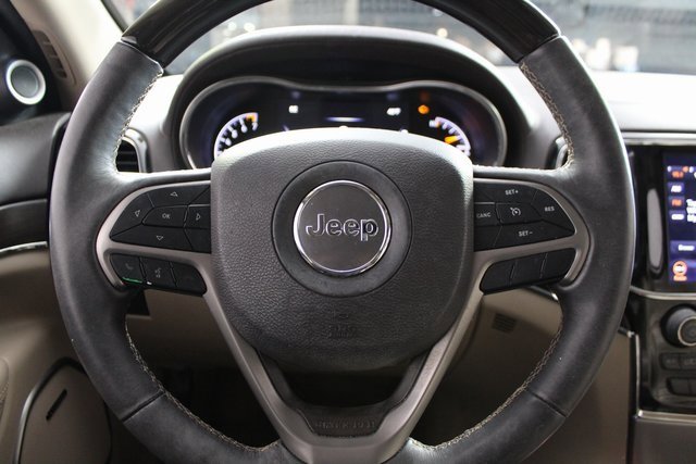 Used 2019 Jeep Grand Cherokee Overland image 18