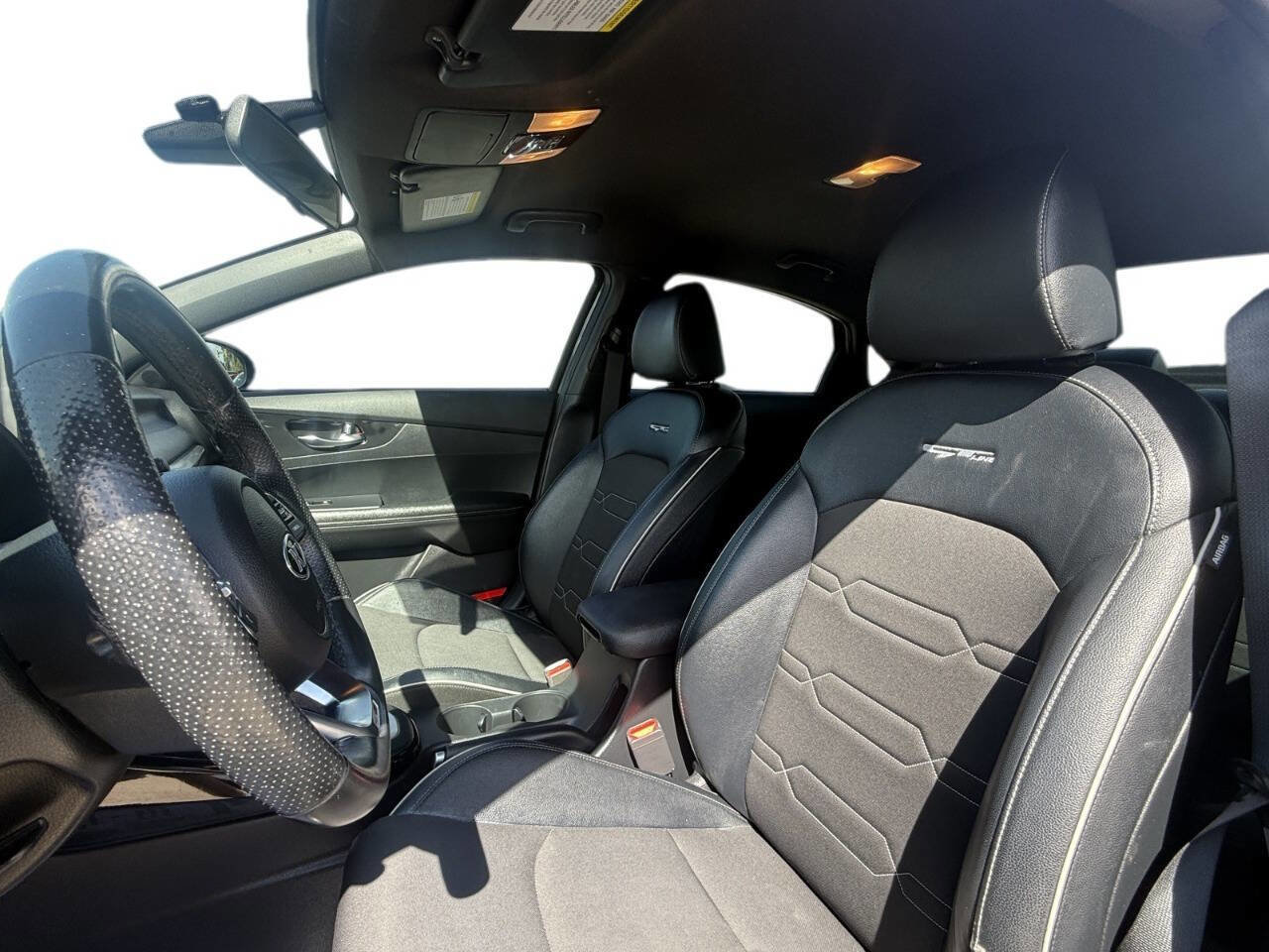 Used 2021 Kia Forte GT-Line image 10