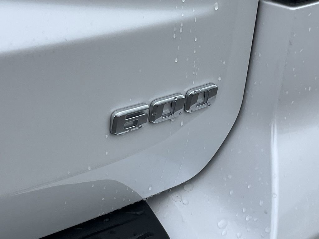 Used 2023 Cadillac Escalade ESV Premium Luxury w/ LPO, Radiant Package image 31