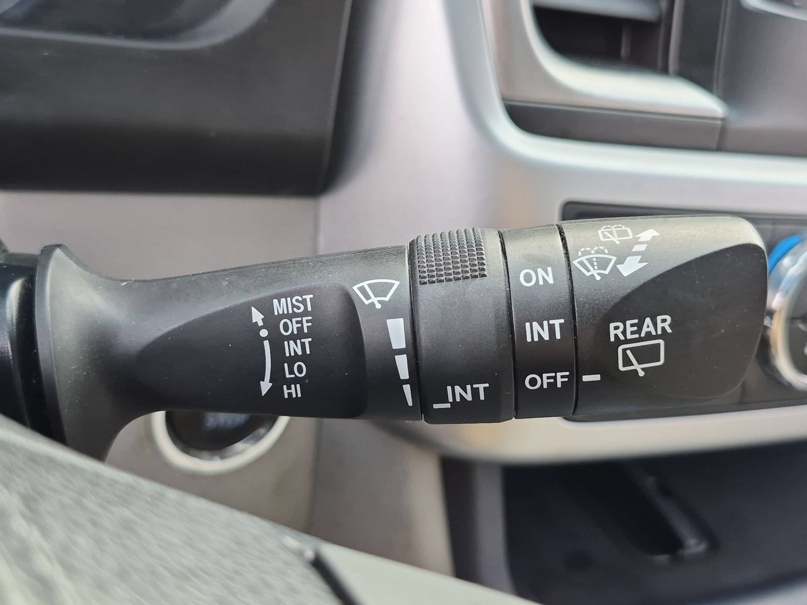 Used 2017 Toyota Highlander XLE AWD/4WD image 23