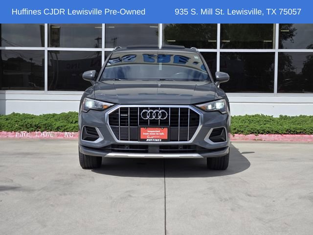 Used 2020 Audi Q3 2.0T Premium w/ Convenience Package AWD/4WD image 2